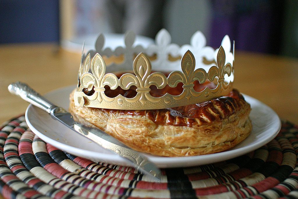 galette des rois- our favorite french christmas traditions- MY STYLISH FRENCH BOX