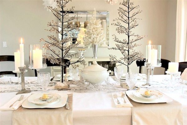 holiday tablescape featured image