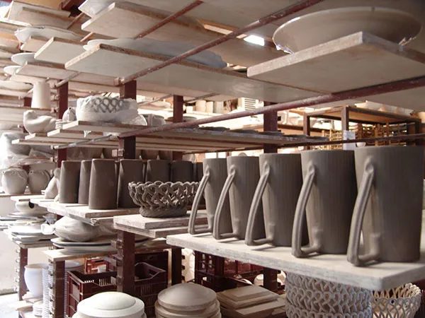 maison pichon uzés: fine french pottery