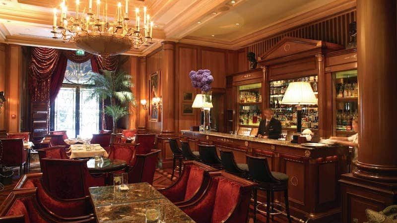 7 exquisite bars in paris for an elegant evening